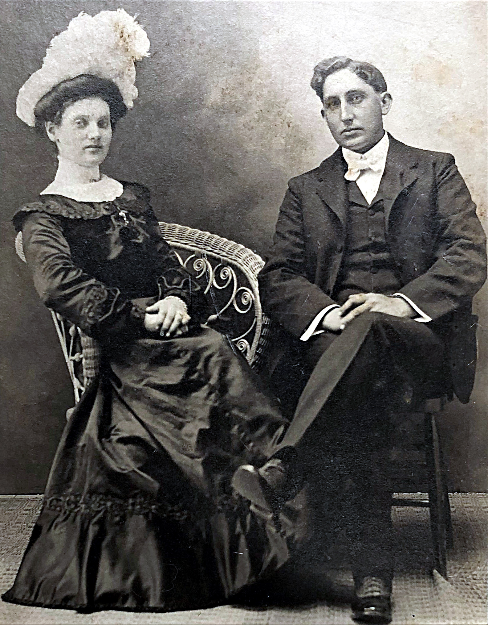 Generation 3. Mary Jane Lias (1880-1948) and Louis F. Huber (1872-1933) - Wedding Picture